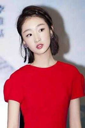 巴掌脸迷死人！刘亦菲只能排第三 她是当之无愧的小脸女王