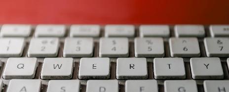 键盘字母为何要以qwerty的顺序排列？
