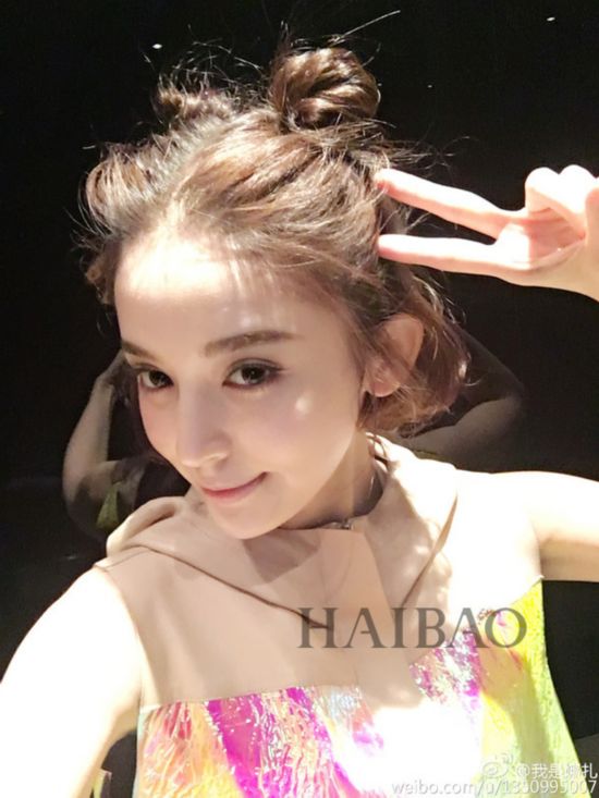 郑爽古力娜扎周冬雨 这些女星剪了短发人生便开了挂