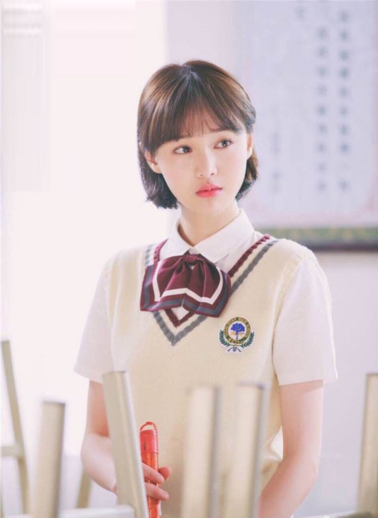 郑爽古力娜扎周冬雨 这些女星剪了短发人生便开了挂