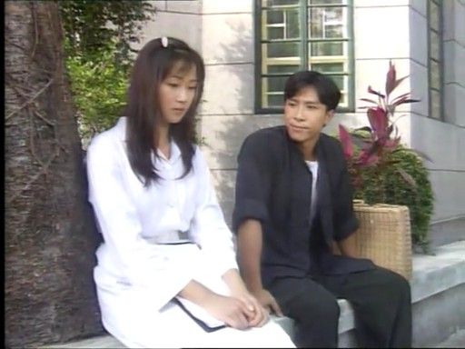 她是亚洲第一美腿TVB视后 与鬼才编剧相恋7日闪婚