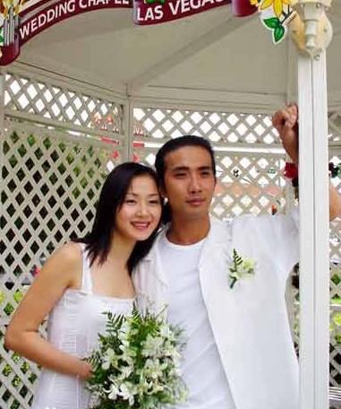 她是亚洲第一美腿TVB视后 与鬼才编剧相恋7日闪婚