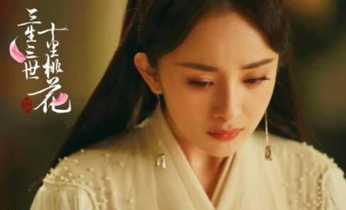 杨幂加景甜都不敌baby？统统败给抠图剧《孤芳不自赏》!