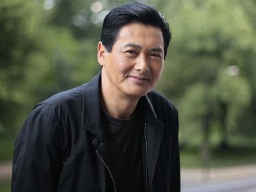 盘点那些爱吃路边摊的明星 发哥竟然这么节俭