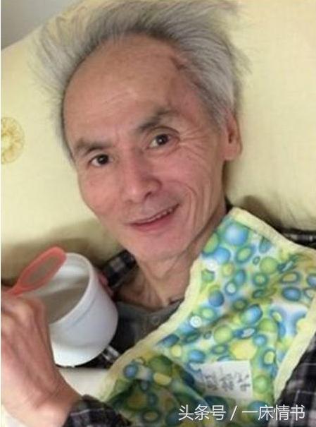 都说李连杰近照苍老似70岁，然而比他更惨的是刘家辉