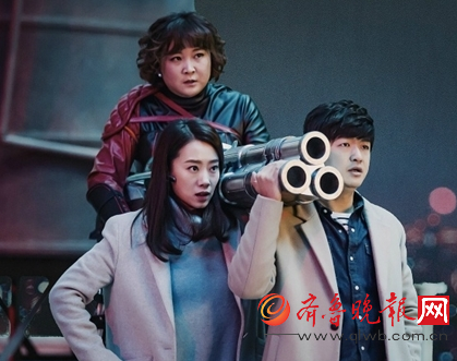 张小斐，她演戏难红转型搭档冯巩演小品成名，为老板放弃春晚