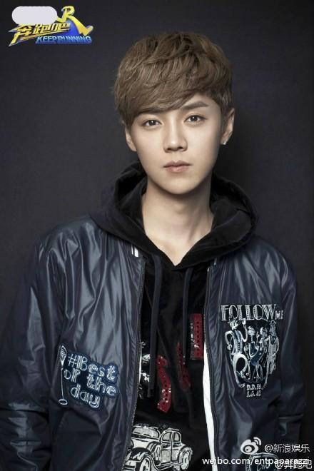 杨幂工作室再签2名新人，一个被称赞，一个被骂堪比容嬷嬷