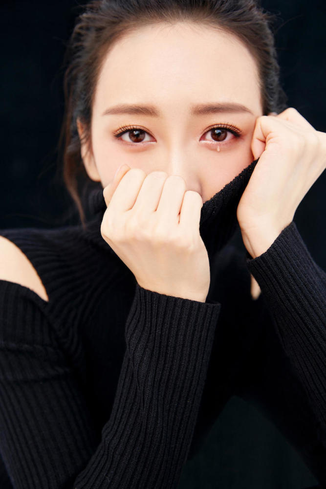 王鸥下巴与baby同款？王鸥：对不起 双下巴吓到各位
