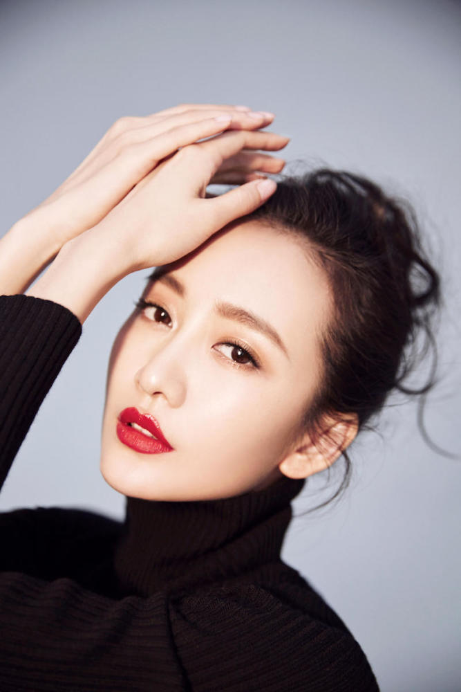 王鸥下巴与baby同款？王鸥：对不起 双下巴吓到各位