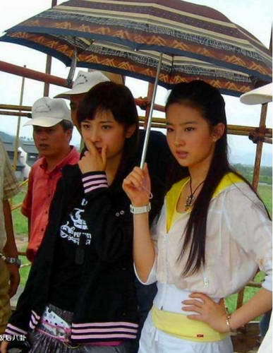 同是白浅同演聂小倩 刘亦菲与杨幂的演技谁更完美？