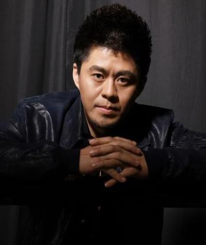 爆红网络歌手现状：雪村刀郎消失 杨臣刚被骗千万