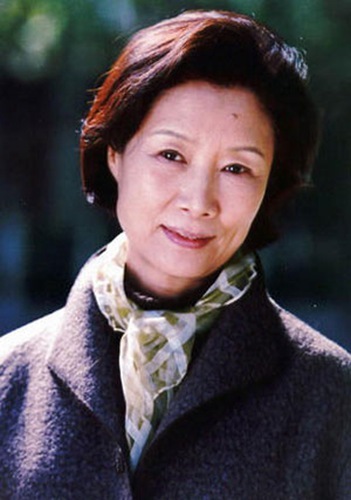 年过七旬还在演戏的老戏骨们 “容嬷嬷”精神好