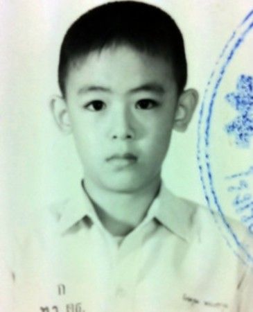 又一拨明星证件照曝光 高低眉高圆圆出水芙蓉