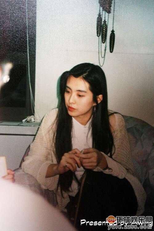 24年前访韩的王祖贤美艳不可方物 邻国人民为之疯狂