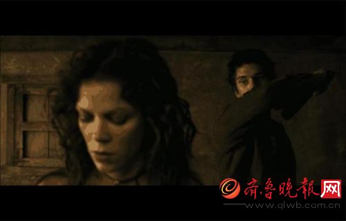 电影《香水》剧情介绍：为研制出绝世的香水气味 他杀害25名少女最后自赎