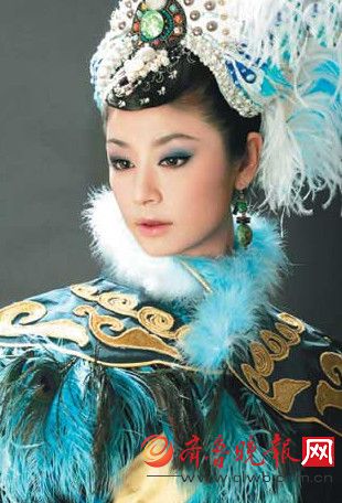 杨幂迪丽热巴张馨予周迅PK 谁是最撩人“狐狸精”