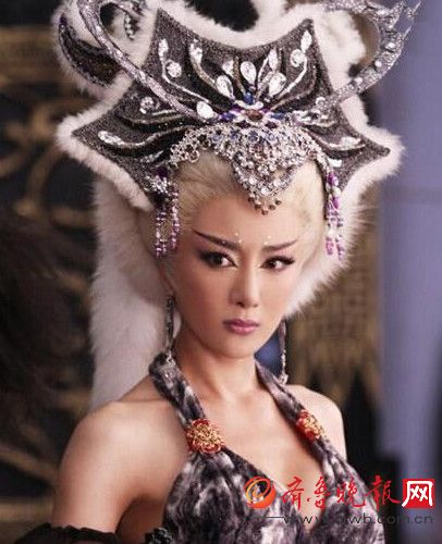 杨幂迪丽热巴张馨予周迅PK 谁是最撩人“狐狸精”