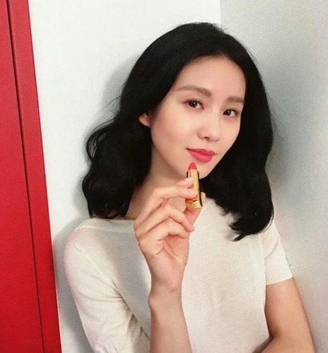 杨幂再拿高端美妆品牌代言 当红小花代言大盘点