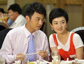胡歌同班同学，文章称她为老师，貌美如花拒绝炒作