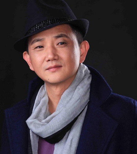 还记得《还珠格格》中的小桌子小凳子吗