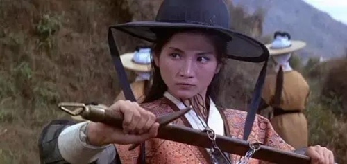 她是港片武侠皇后,71岁仍然坚持[1]