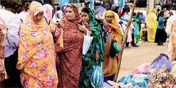 日本人钟爱“虎牙”？世界各地的审美差距到底有多大