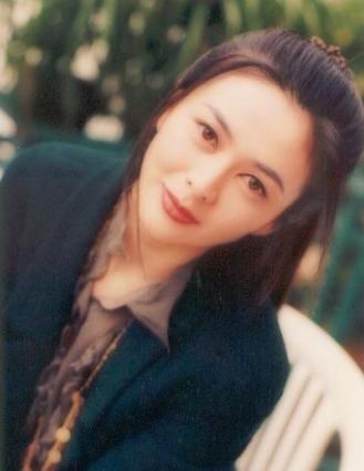 撩开刘海美才是真的美：baby惊艳 赵丽颖甜到酥