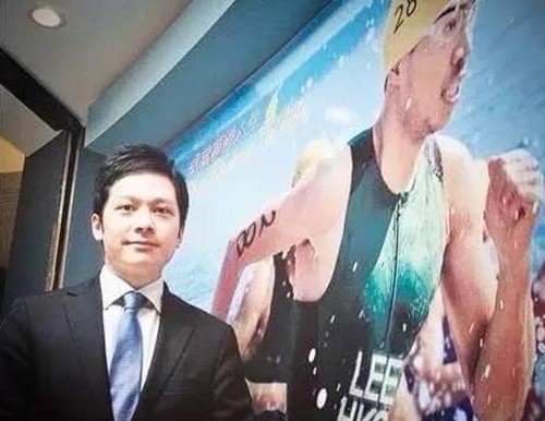 张国荣力捧的“双古一邓”，其中一人现竟做保险