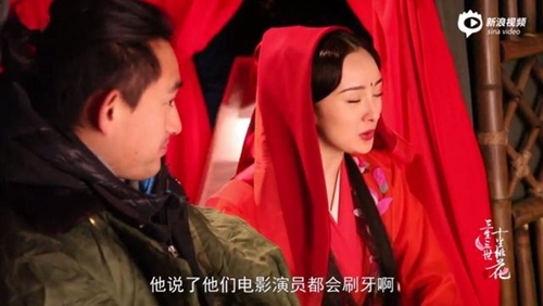 明星拍吻戏时都发生过哪些尴尬的事情？