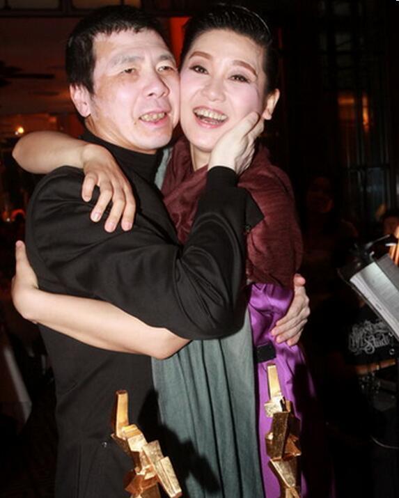 娱乐圈这些明星都是婚姻不幸福，离婚后找到了真爱！