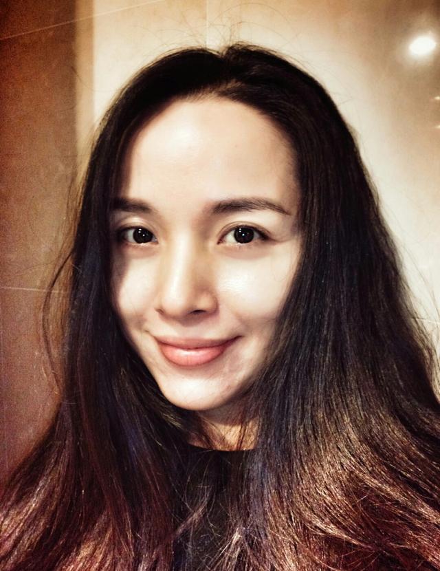 她与黄晓明赵薇等并称为96级