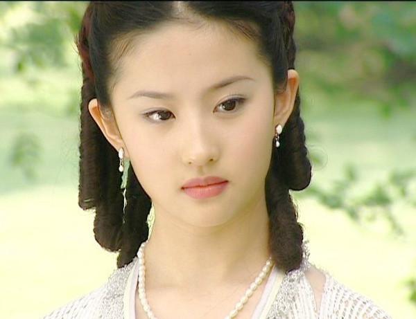 《金粉世家》女主演现状：刘亦菲未婚 舒畅确实老了