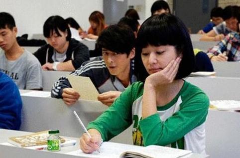 一大把年龄还装嫩卖萌的八大女星 最后一位让人吃惊