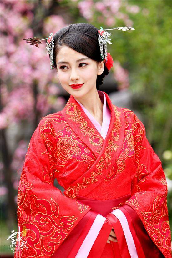 赵丽颖baby争《诛仙》女主 赵丽颖angelababy谁美？