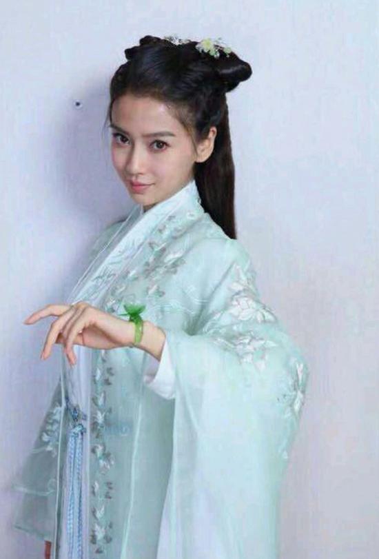 赵丽颖baby争《诛仙》女主 赵丽颖angelababy谁美？