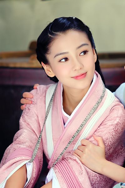赵丽颖baby争《诛仙》女主 赵丽颖angelababy谁美？