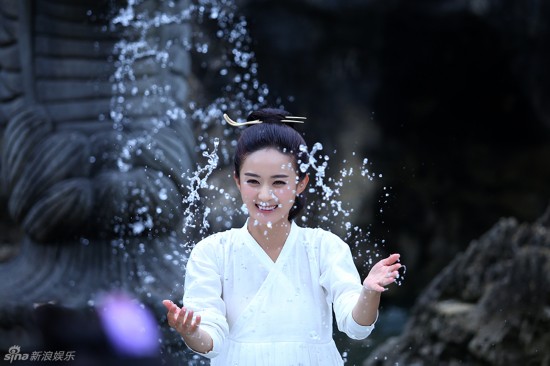 赵丽颖baby争《诛仙》女主 赵丽颖angelababy谁美？