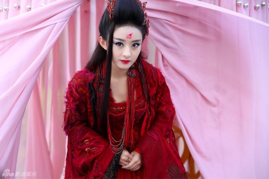 赵丽颖baby争《诛仙》女主 赵丽颖angelababy谁美？