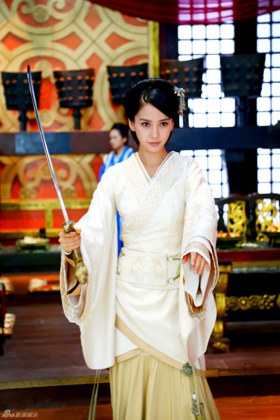 赵丽颖baby争《诛仙》女主 赵丽颖angelababy谁美？