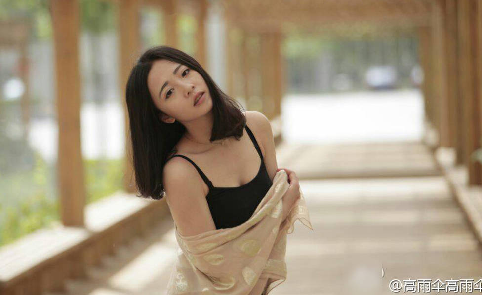 任嘉伦公布恋情 女友聂欢性感私照曝光