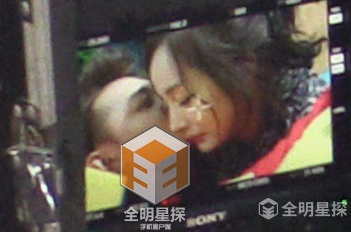 美国拍戏亲密不断，黄子韬和杨幂可能真的在一起了！