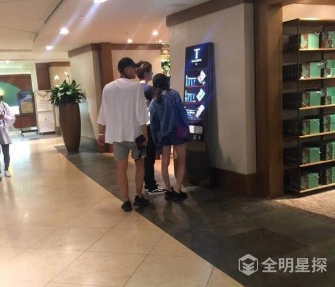 美国拍戏亲密不断，黄子韬和杨幂可能真的在一起了！