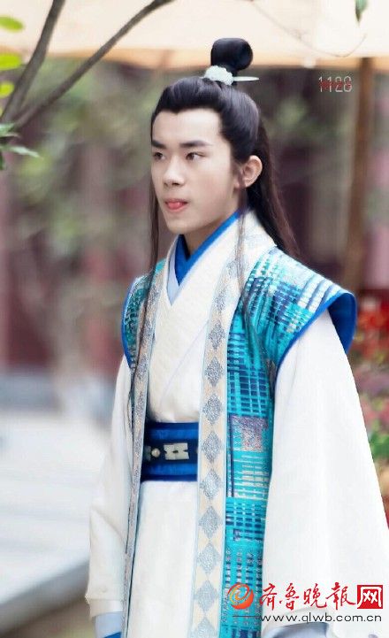 王俊凯古装造型英俊 TFBOYS三小只古装照谁帅
