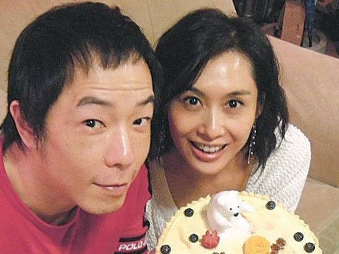 朱茵黄贯中女儿转眼5岁 长得像爸爸