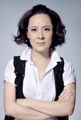她是大宅门里的疯姑姑 十六岁当演员 退出荧屏又复出