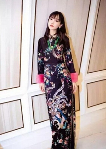同穿旗袍的鞠婧祎、刘亦菲、杨幂,baby画风区别好大!