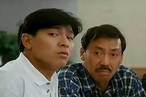 20岁出道比成龙还红，如今变这样