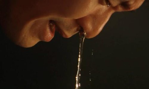 吃饭的时候千万别看！盘点周星驰电影里恶心的镜头