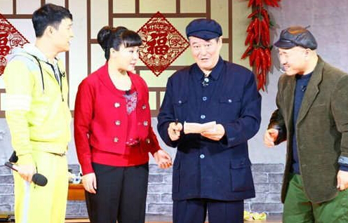 爆笑！历届春晚穿帮镜头大集合