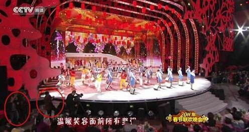 爆笑！历届春晚穿帮镜头大集合
